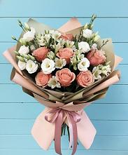 Букет цветов из:  Розы, Альстромерии и Лизиантусы в Шабровском