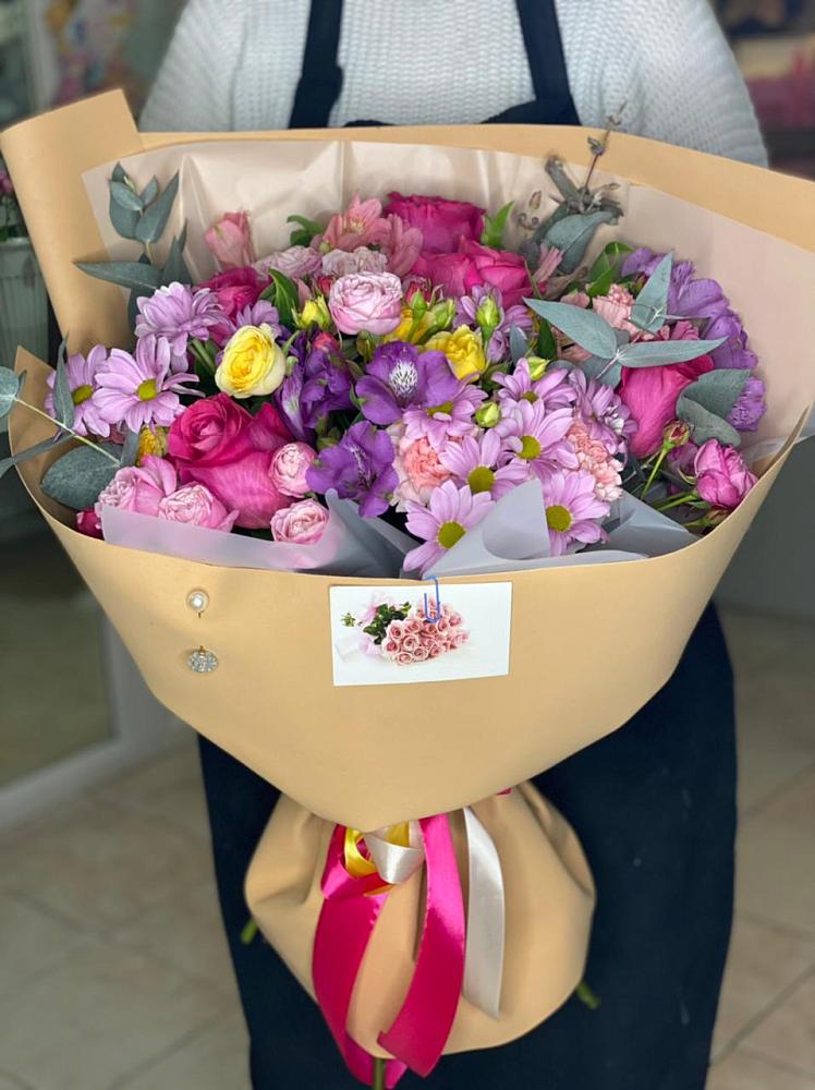 Букет цветов из: Хризантемы, Гвоздики и Альстромерии в Шабровском