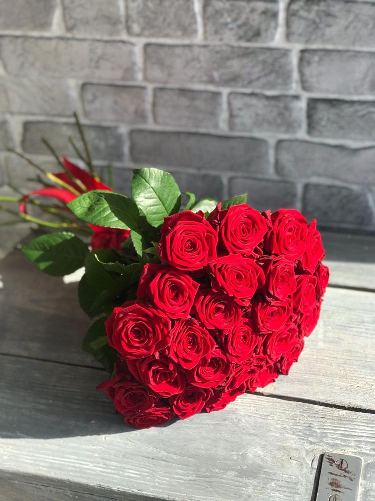 Букет Красные розы Фридом в Шабровском