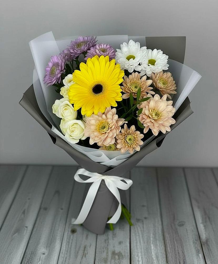 Букет цветов из: Розы, Герберы и Хризантемы в Шабровском