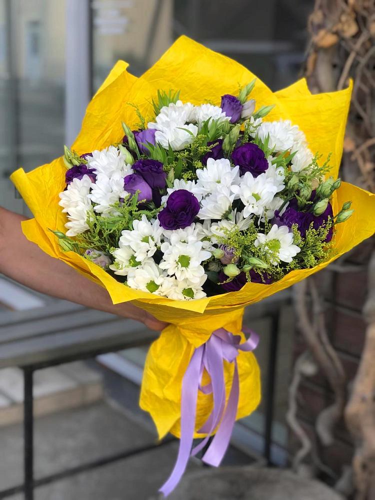 Букет цветов из: Ирисы, Хризантемы и Ромашки в Шабровском