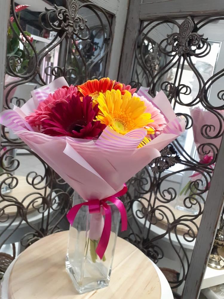 Букет цветов из: Герберы в Шабровском