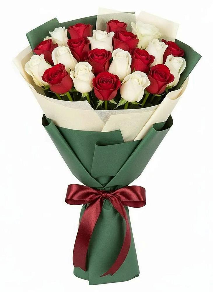 Букет Микс из красных и белых роз в Шабровском