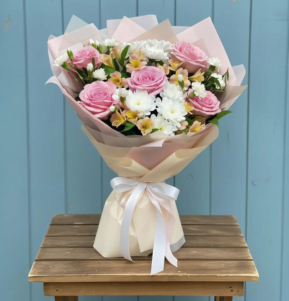 Букет цветов из: Гвоздики, Орхидеи и Розы в Шабровском