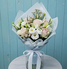 Букет цветов из:  Розы и Лизиантусы в Шабровском