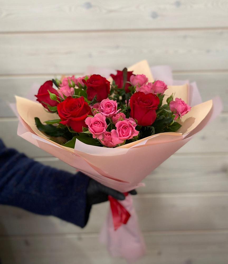 Букет цветов из: Розы в Шабровском