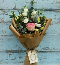 Букет цветов из:  Розы и Лизиантусы в Шабровском