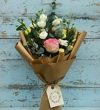 Букет цветов из:  Розы и Лизиантусы в Шабровском