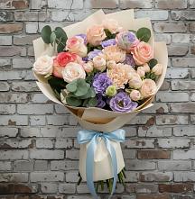 Букет цветов из:  Розы, Лизиантусы и Гвоздики в Шабровском