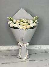 Букет цветов из:  Розы и Лизиантусы в Шабровском